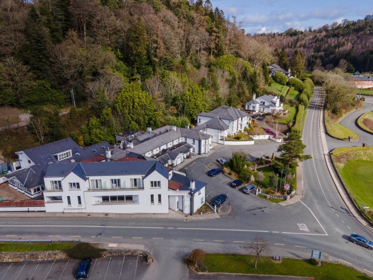 Woodenbridge Hotel Exterior photo