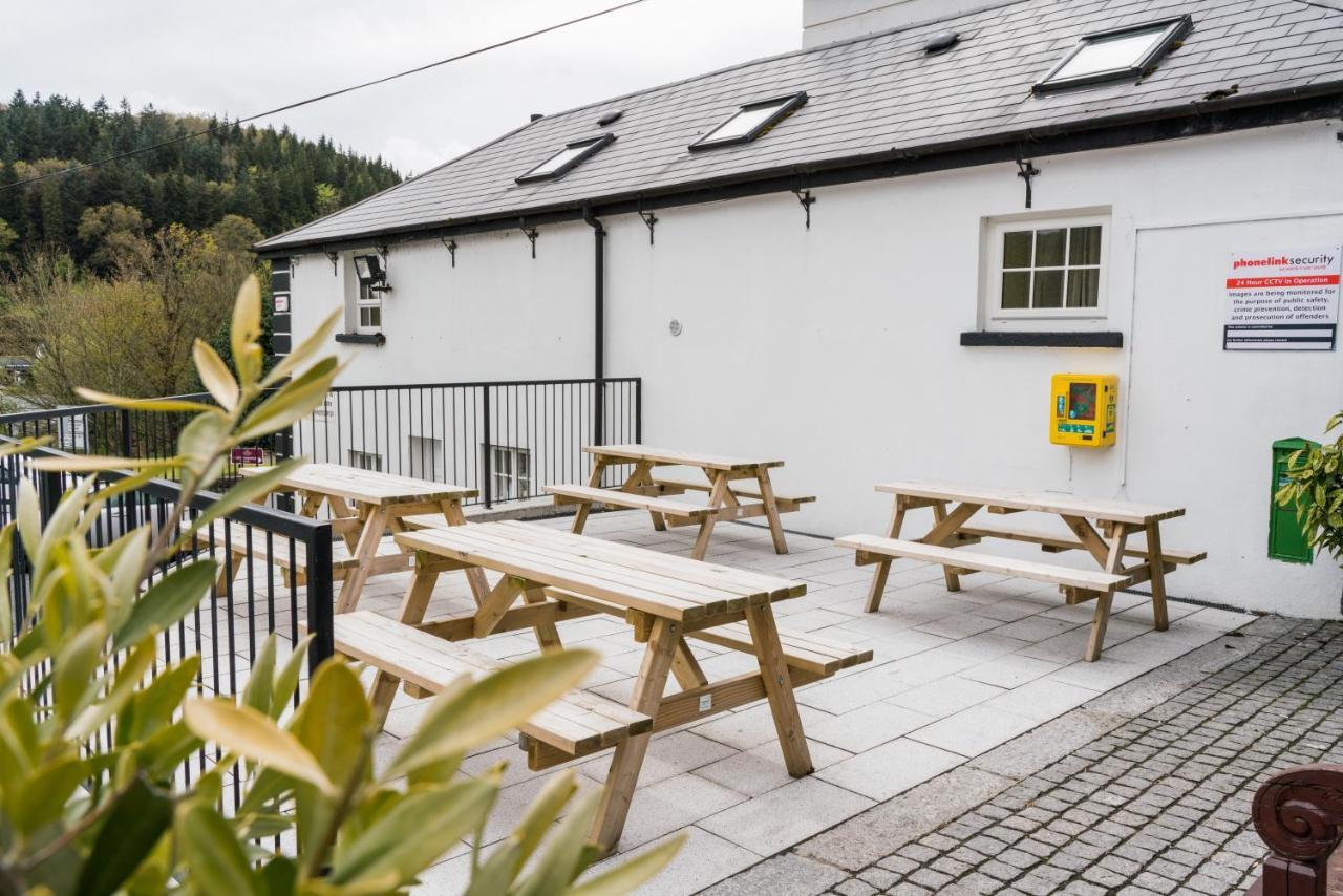 Woodenbridge Hotel Exterior photo