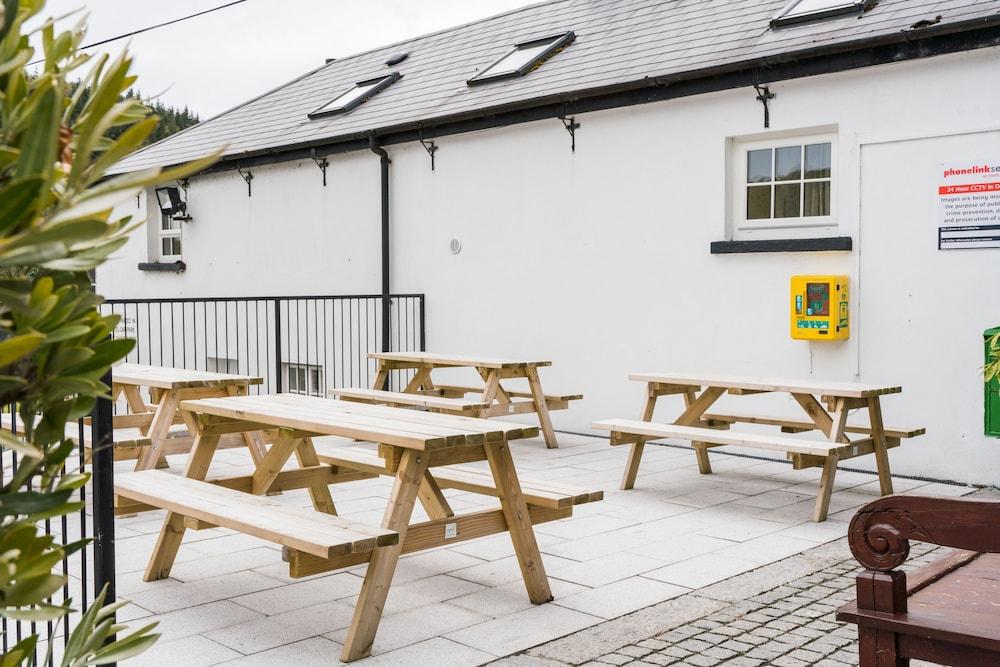 Woodenbridge Hotel Exterior photo