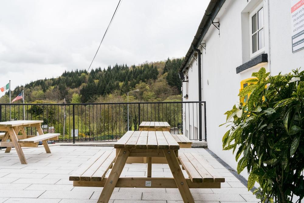 Woodenbridge Hotel Exterior photo