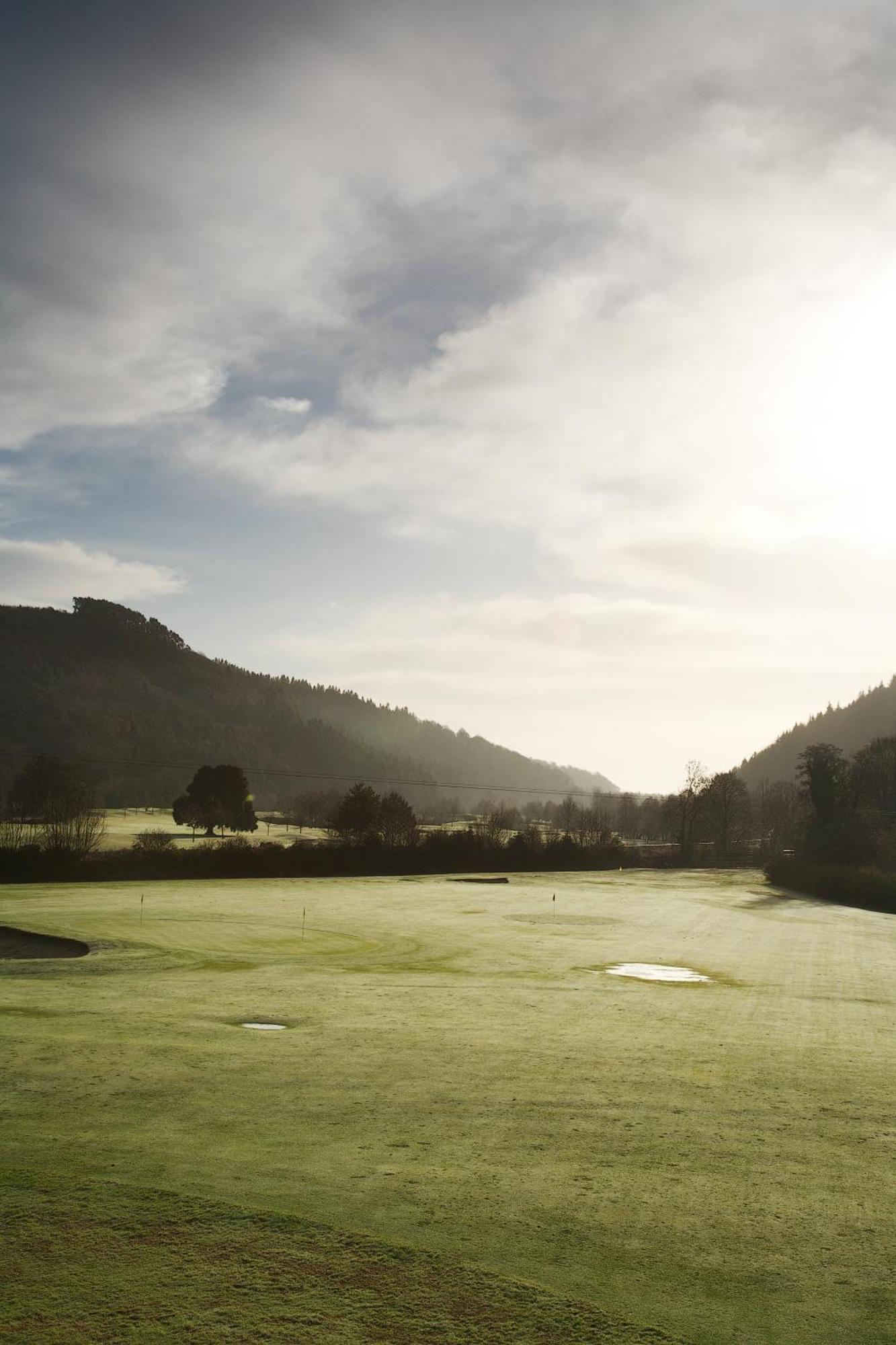 Woodenbridge Hotel Exterior photo