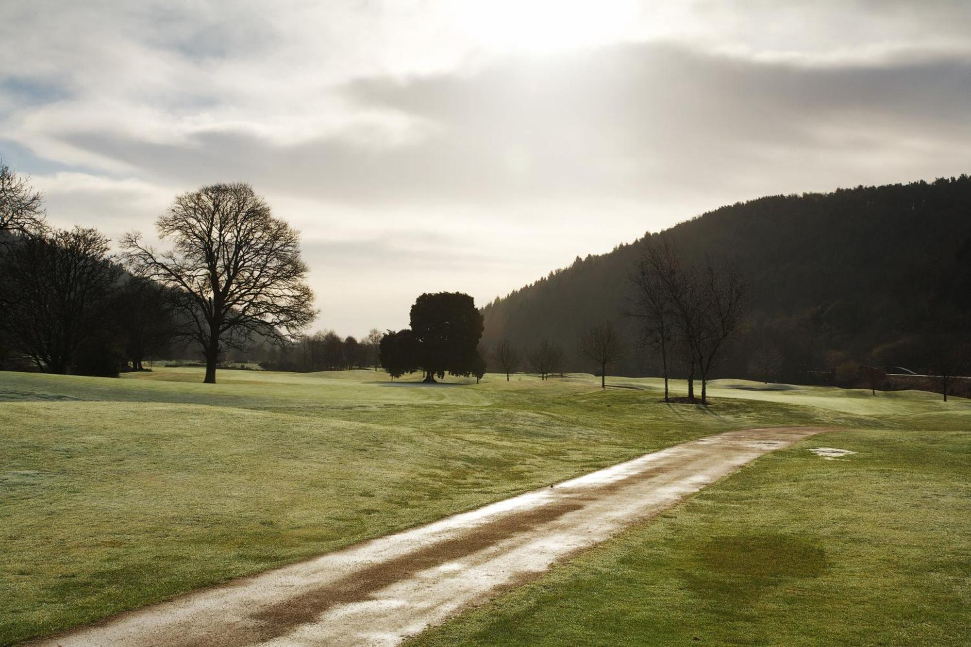 Woodenbridge Hotel Exterior photo