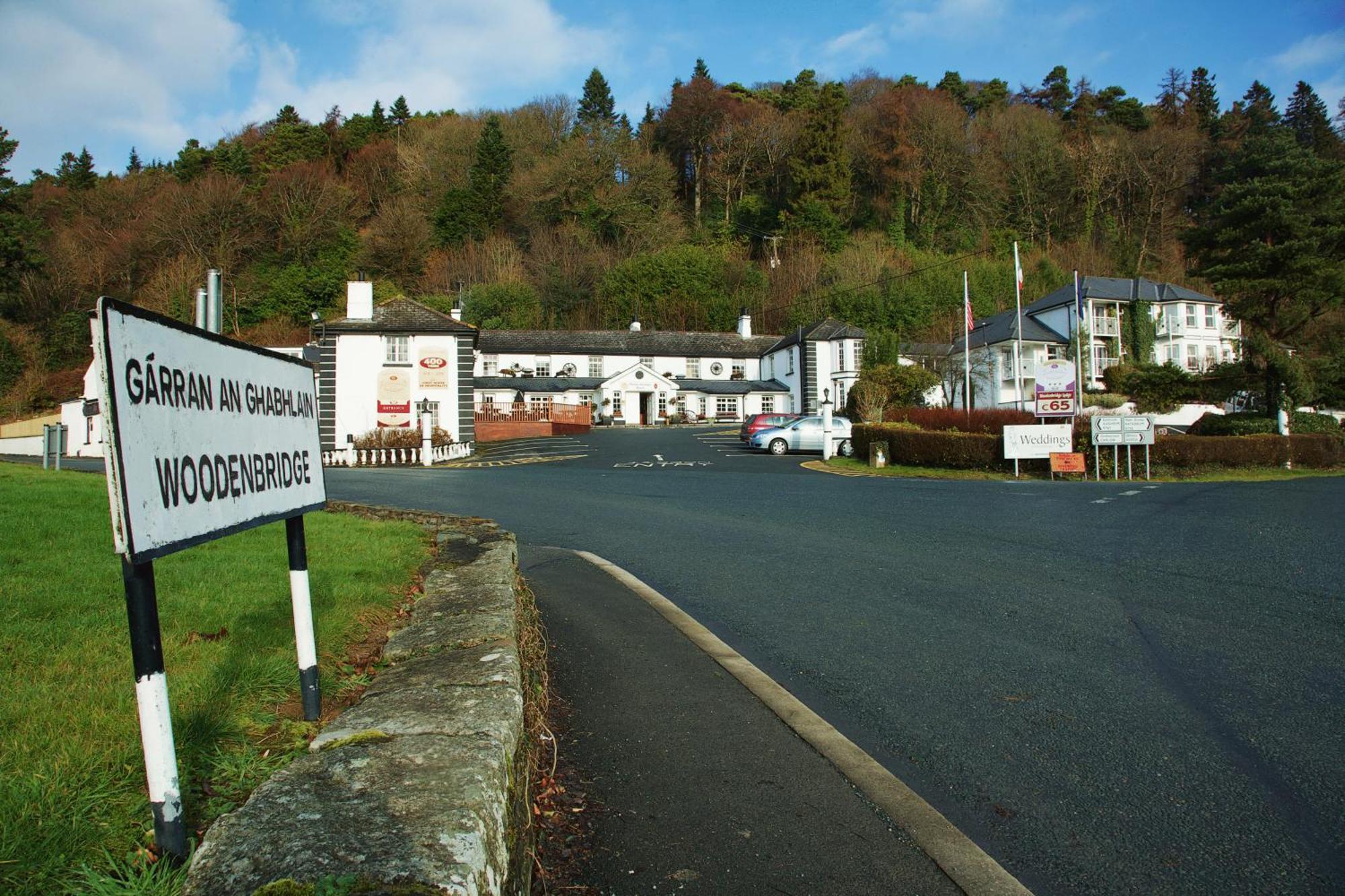 Woodenbridge Hotel Exterior photo